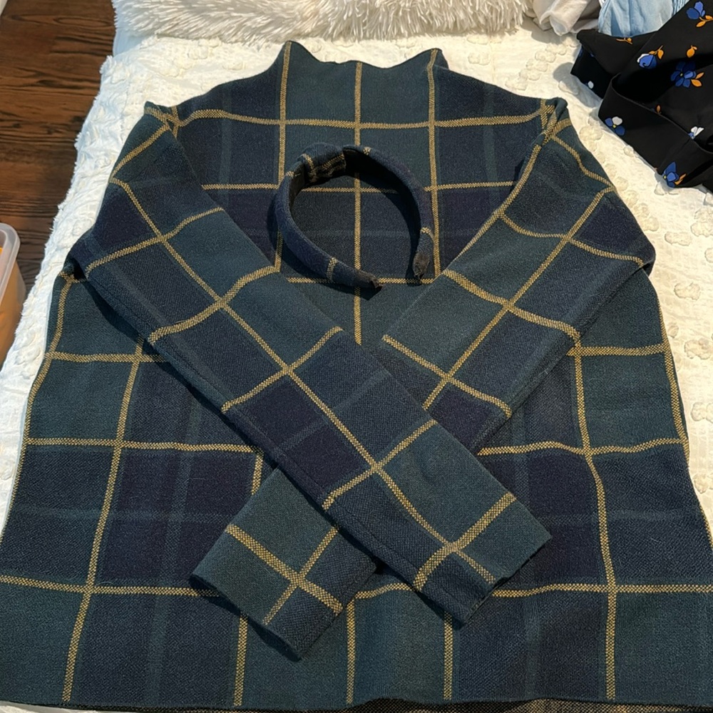 Tahari mock neck plaid sweater with matching headband